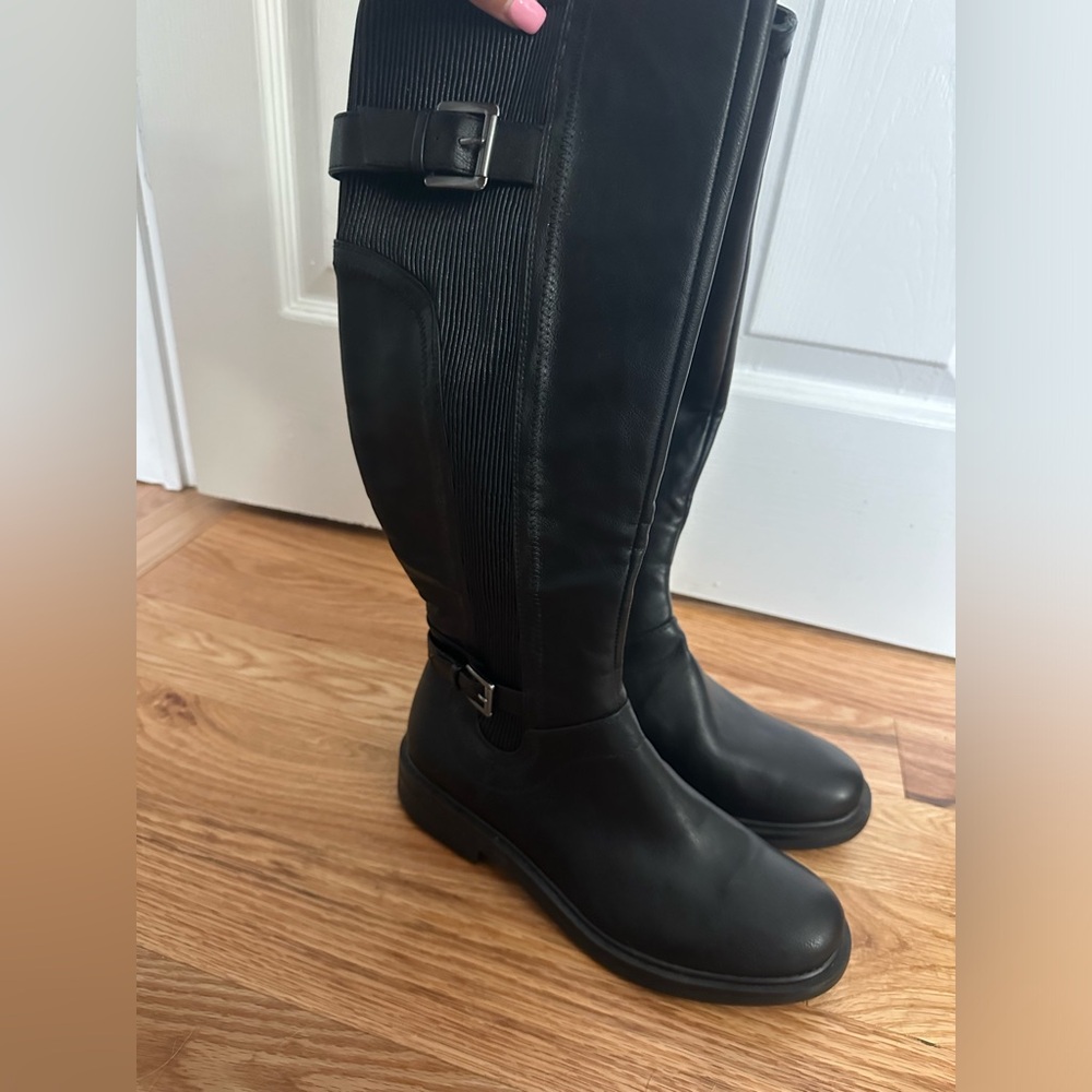 White Mountain knee high black boots size 8M